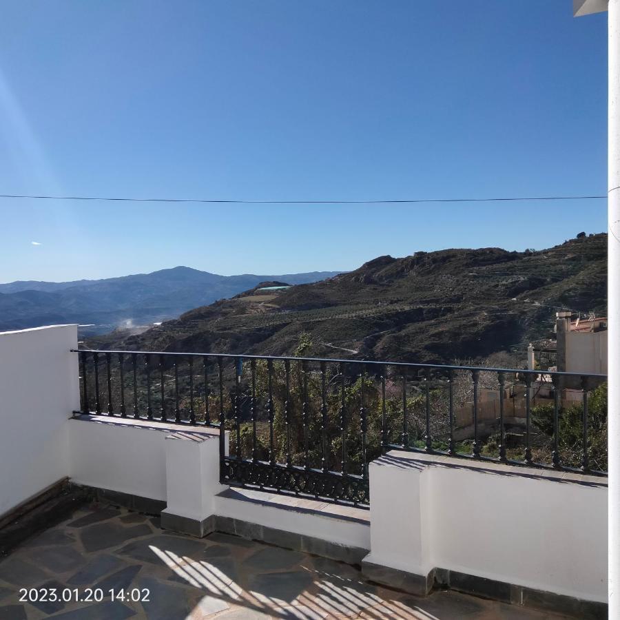 Apartamento Vacacional En La Alpujarra Laroles المظهر الخارجي الصورة